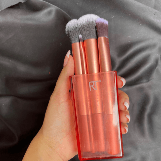 RT Flawless Base Brush Set