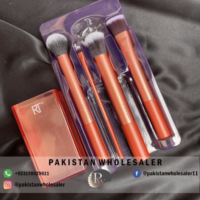 RT Flawless Base Brush Set