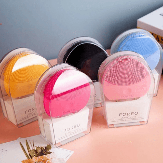 Silicon Foreo Face Massager