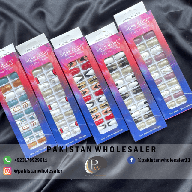 Miss Rose Fake Stylish Nails